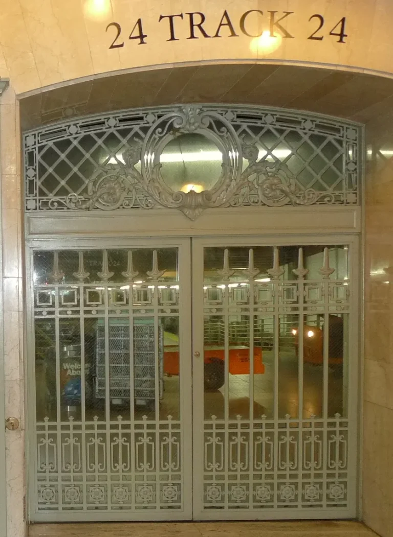 Grand Central Terminal — Gates & Destination Sign Cabinets