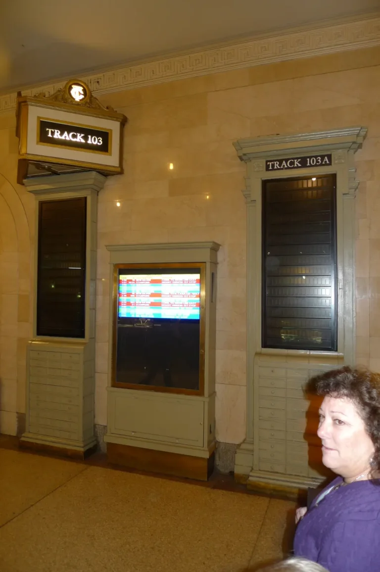 Grand Central Terminal — Gates & Destination Sign Cabinets
