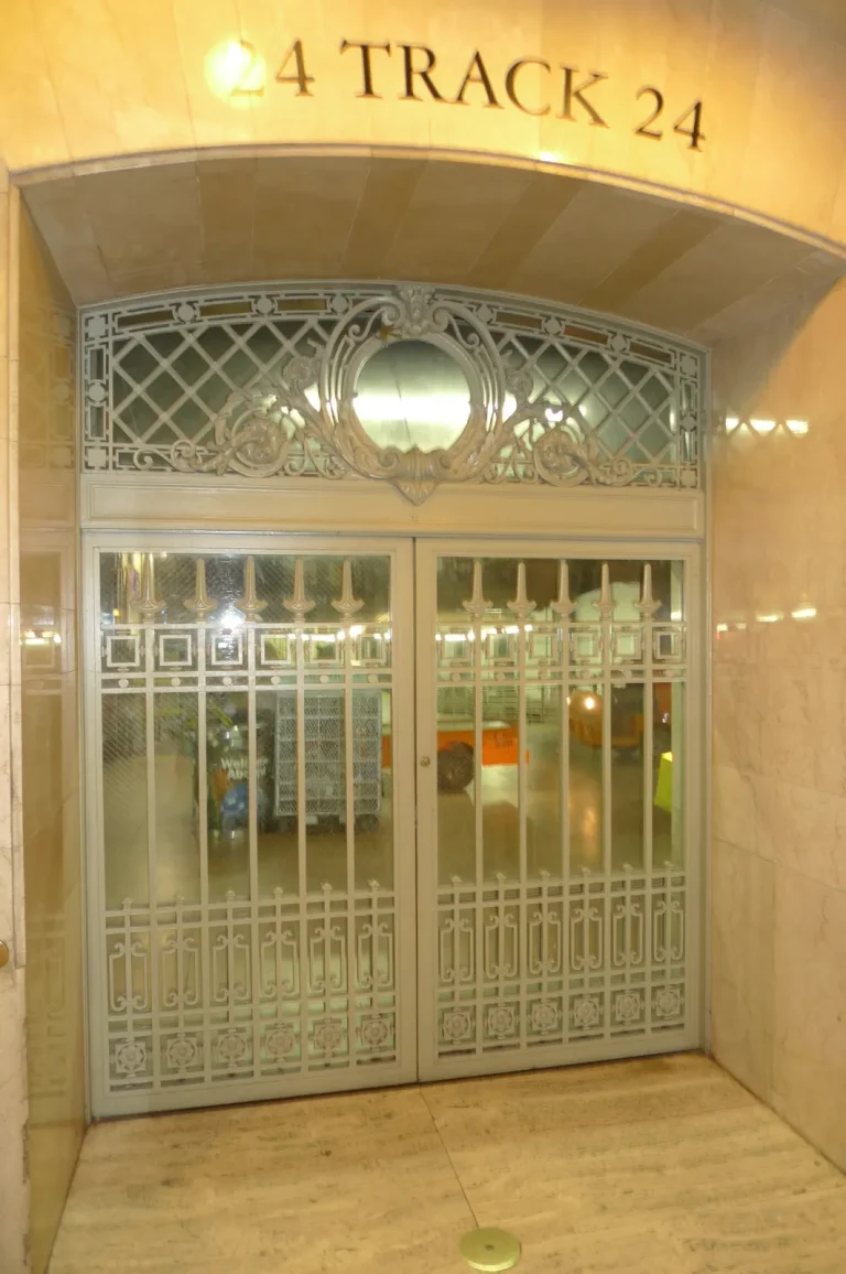 Grand Central Terminal — Gates & Destination Sign Cabinets