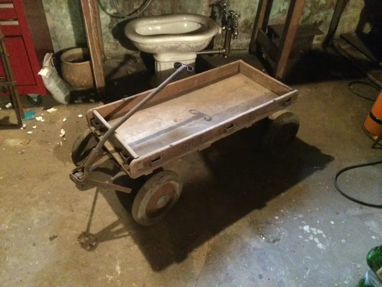 Heirloom Wagon restoration by Olek Inc.