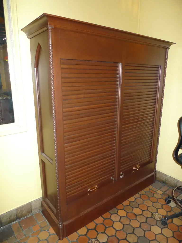 Lobby Woodwork restoration by Olek Inc.