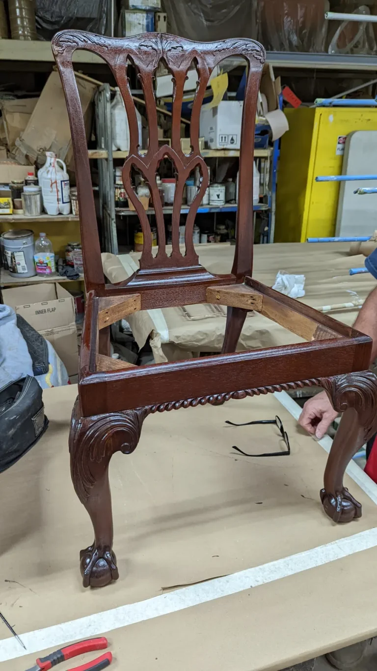 George III Mahogany Dining Table & Chairs — Conservation