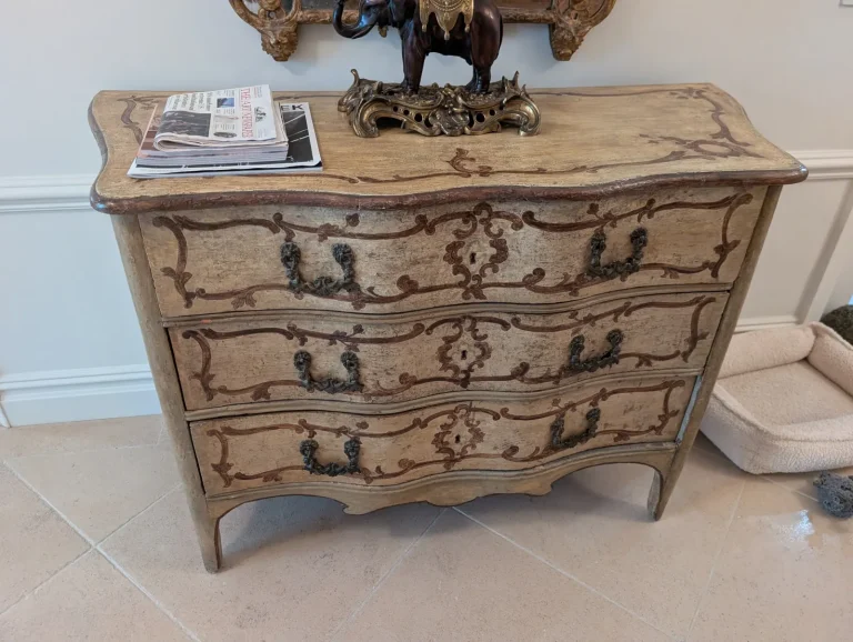 Antique Gilded Furniture Collection — Conservation & Restoration